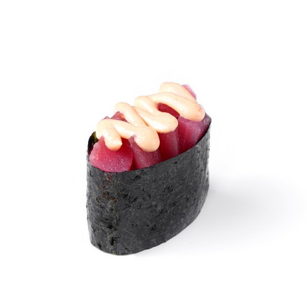 Гункан с острым тунцом